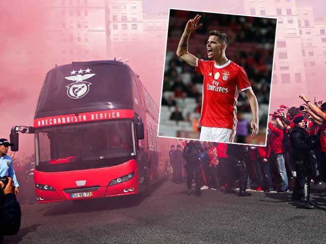 Chiếc xe bus của Benfica bị các CĐV tấn công