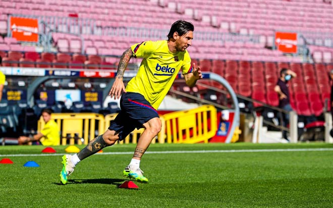 Messi bất ngờ trở lại tập luyện sớm sau khi dính chấn thương cơ đùi và đã có thể chạy nước rút khá tốt
