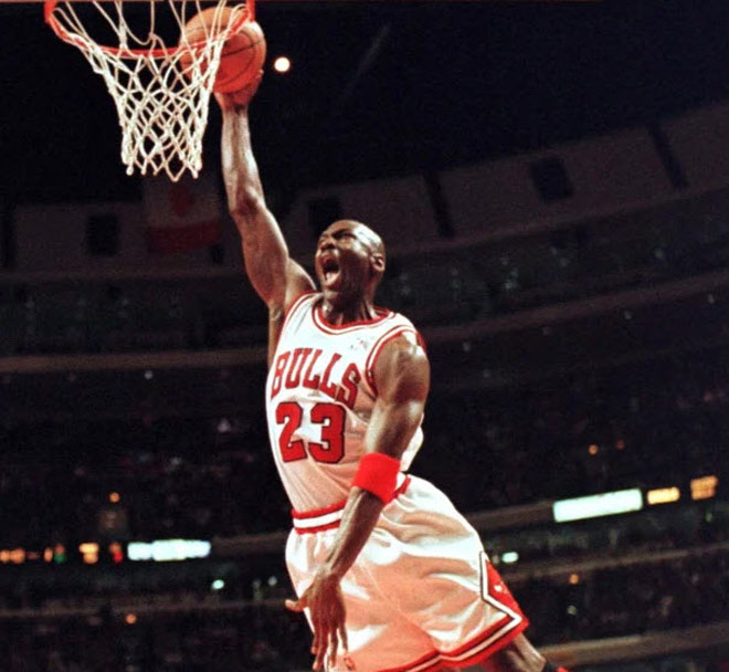 Huyền thoại bóng rổ NBA Michael Jordan, cái tên được cả thế giới ngưỡng mộ xứng đáng với hạng 6