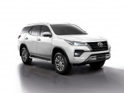 Tin tức ô tô - Những nâng cấp trên Toyota Fortuner 2021 so với thế hệ cũ