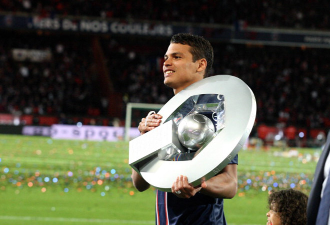 Thủ quân Thiago Silva đã gắn bó với PSG được 8 năm nhưng vẫn bị CLB này xử phũ