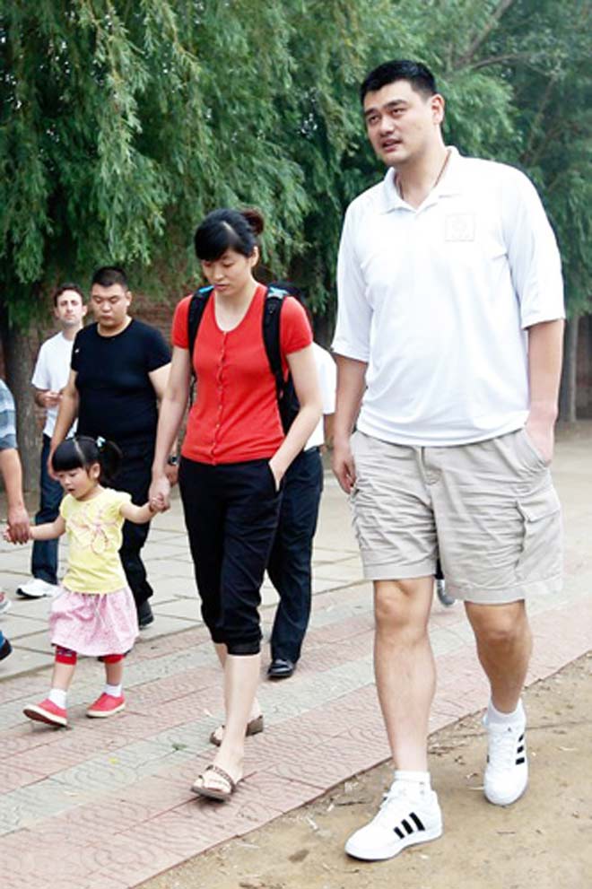 Gia đình nhà Yao Ming ai cũng cao vượt trội