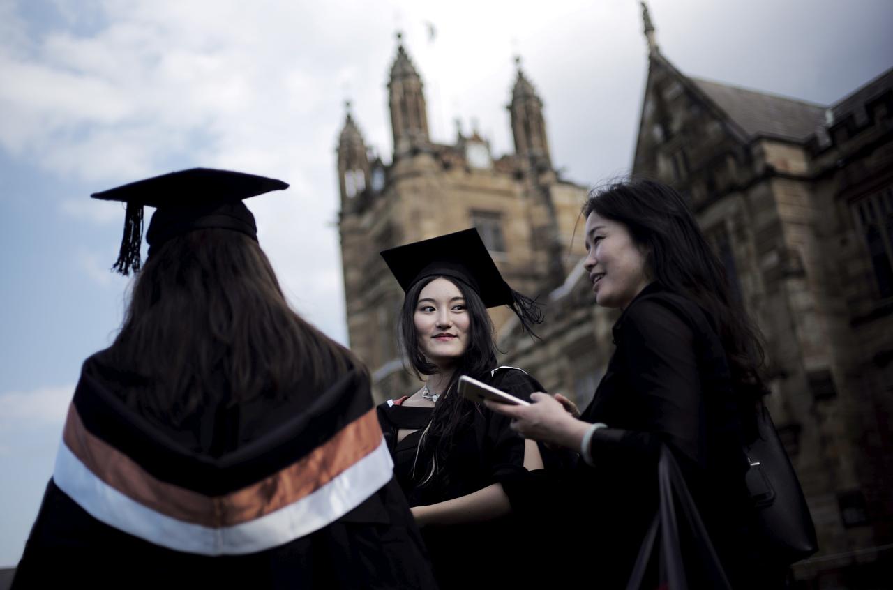 Giáo dục Úc quá phụ thuộc vào tài chính mà sinh viên Trung Quốc mang lại, theo chuyên gia (ảnh: Reuters)