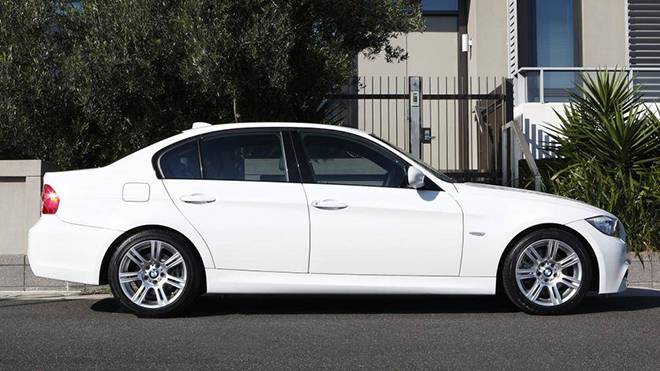 BMW 325i 2011