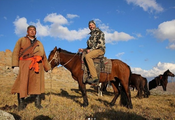 Con trai cả của ông Trump trong chuyến đi săn ở Mông Cổ hồi năm ngoái.