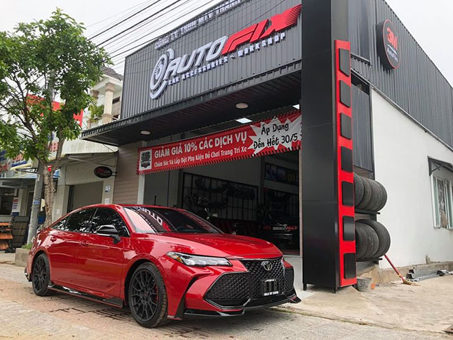 Toyota Avalon TRD 2020 đầu tiên xuất hiện tại Việt Nam - 1