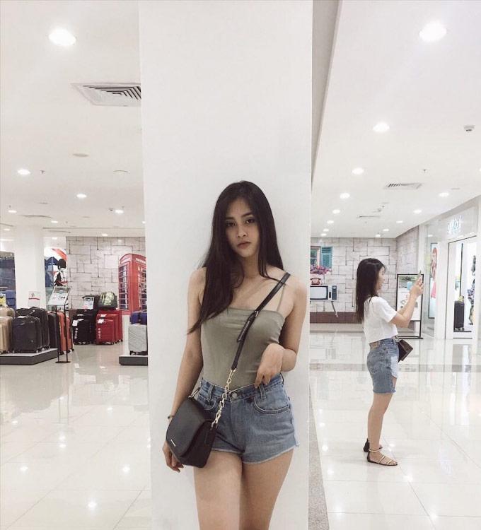 Mặc dù phổ biến nhưng quần hot pants vẫn luôn gặp&nbsp;những ý kiến trái chiều.