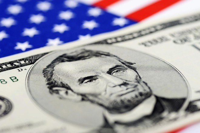 Đồng USD có thể suy yếu khi nợ công Mỹ liên tục leo thang (Nguồn: CBS)