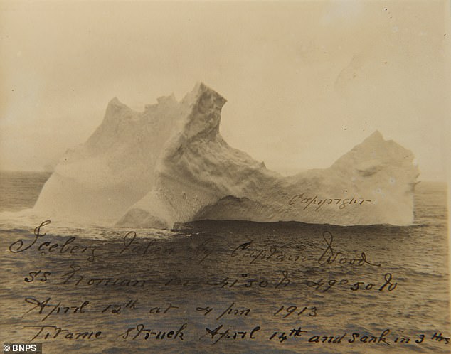 Bức ảnh chụp tảng băng khổng lồ được cho là "thủ phạm" dẫn tới thảm họa Titanic. Ảnh: BNPS