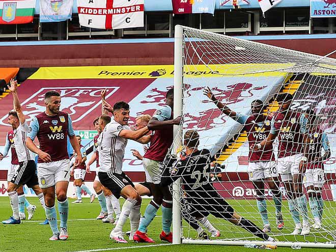 Sự cố hy hữu trong trận Aston Villa - Sheffield United