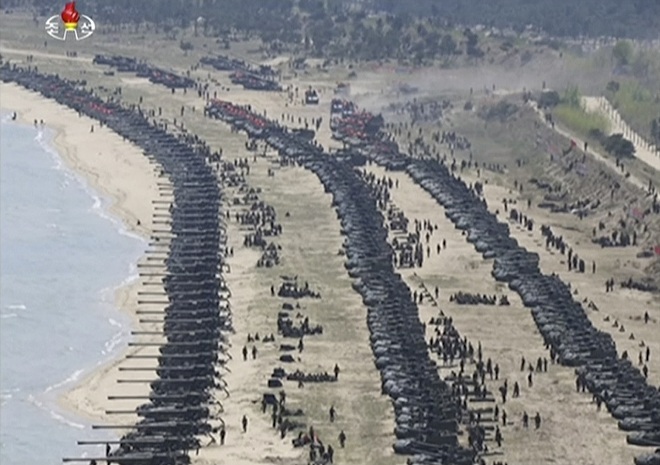 Cuộc tập trận pháo binh lớn nhất của Triều Tiên năm 2017.