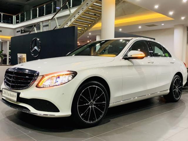 Giá xe Mercedes C200: Giá lăn bánh, hình ảnh, thông số kỹ thuật (6/2020)