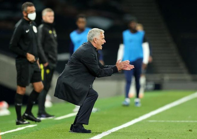 Mourinho thất vọng về chất lượng đội hình