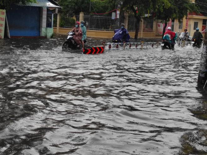 Cả khu vực này biến thành sông.