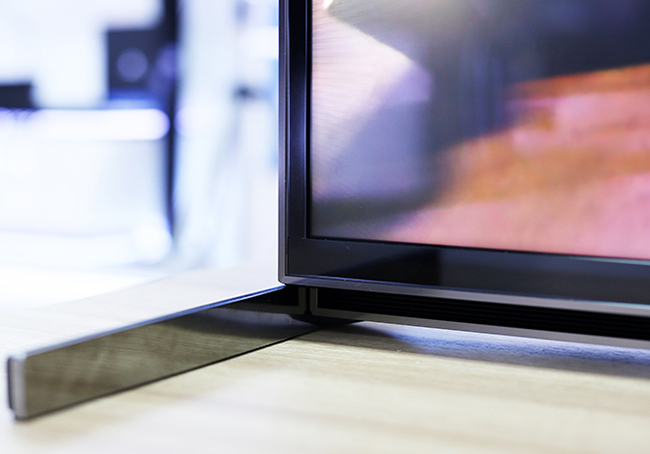Các công nghệ trên kết hợp với công nghệ Triluminos Display mở rộng dải màu và tăng cường màu sắc, TV Sony Z8H được giới thiệu là có khả năng tái tạo hình ảnh chất lượng cao 8K HDR ở gam màu tươi tắn, tự nhiên.
