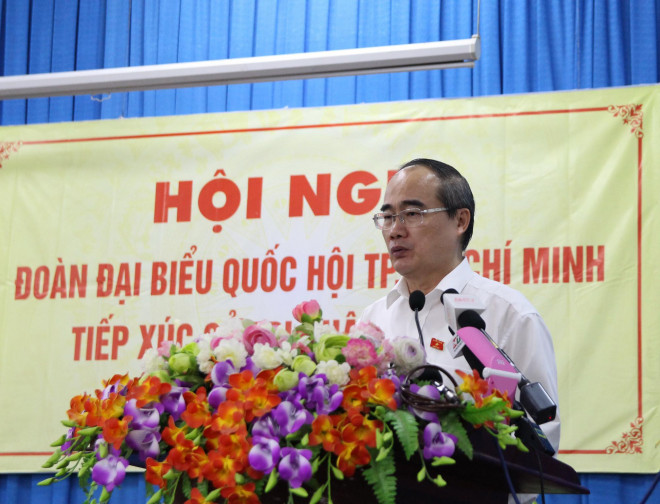 Ủy viên Bộ Chính trị, Bí thư Thành ủy TP HCM Nguyễn Thiện Nhân trả lời ý kiến của cử tri