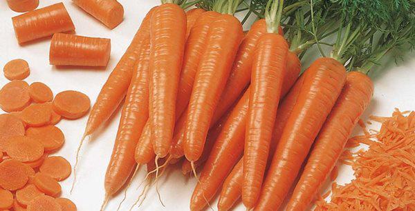 Lượng beta carotene trong cà rốt đem lại rất nhiều lợi ích cho cơ thể như khả năng phòng ngừa các chứng bệnh ung thư.