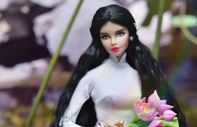 &nbsp;Một trong hai mẫu búp bê đã giành giải Nhất và Nhì cuộc thi "Miss Doll Việt Nam 2016".