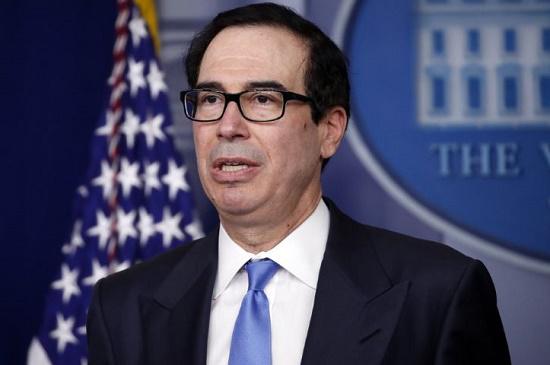 Bộ trưởng Tài chính Steven Mnuchin trong một buổi họp báo về vấn đề Covid-19 tại Nhà Trắng. Ảnh: AP