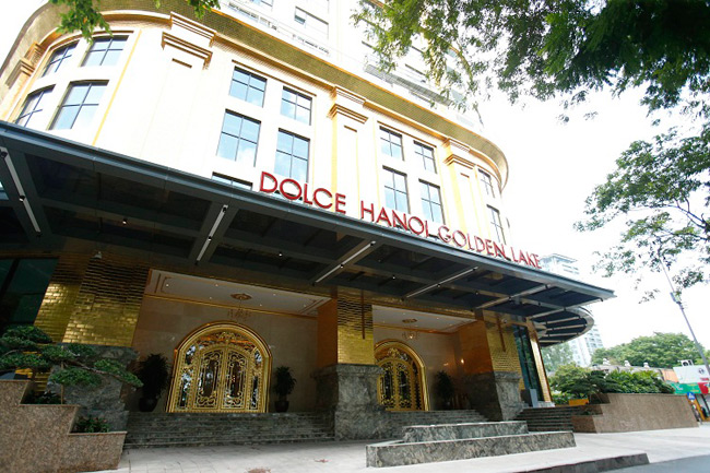 Khách sạn Hà Nội Golden Lake nằm bên hồ Giảng Võ (Hà Nội)
