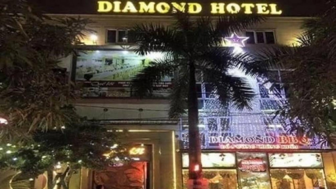 Bà chủ khách sạn Diamond Hotel được phát hiện&nbsp;trong tư thế treo cổ