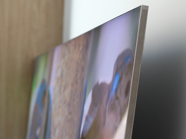 Hãng sản xuất công bố TV 8K mới có khả năng truyền tải 100% dải màu tự nhiên với công nghệ màn hình chấm lượng tử Quantum Dot.
