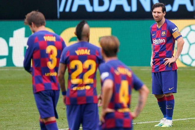 Messi bất lực nhìn Barcelona chia điểm