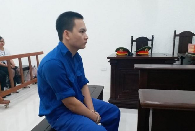 Bị cáo Phan Việt Long tại tòa.