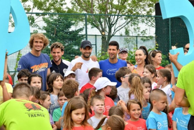 Alexander Zverev, Dominic Thiem, Grigor Dimitrov, Djokovic tại sự kiện&nbsp;Adria Tour (từ trái sang)