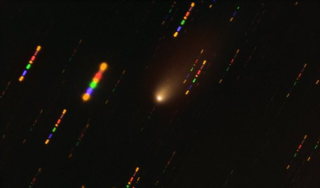 Sao chổi liên sao đầu tiên và là vật thể liên sao thứ 2 sau một tiểu hành tinh được phát hiện bởi một nhà quan sát nghiệp dư - ảnh ESO