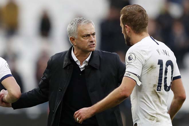 Harry Kane có thể khiến HLV Mourinho bay ghế