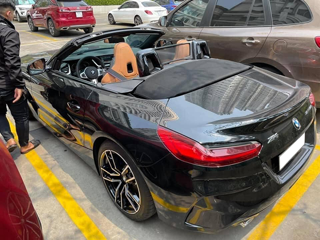 Xe chơi mui trần BMW Z4 &#34;chạy lướt&#34; rao bán lỗ 200 triệu - 3