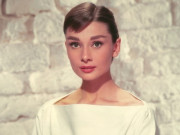 Làm đẹp - 11 sự thật về chế độ làm đẹp từ trong ra ngoài của huyền thoại Audrey Hepburn