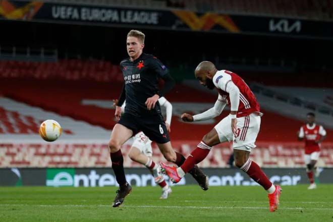 Trực tiếp bóng đá Arsenal - Slavia Praha: Đội khách gỡ hòa phút cuối cùng (Hết giờ) - 2