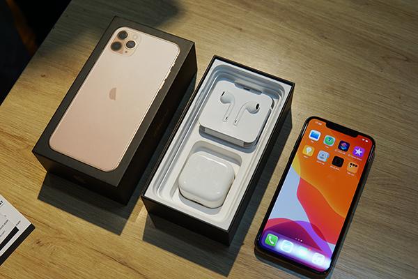 Giá iPhone 11 Pro Max mới nhất 2021 các phiên bản 64, 256 và 512GB - 2