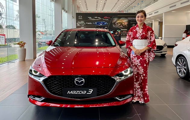 Giá xe Mazda 3 cập nhật mới 2021: Trang bị xứng tầm phân khúc - 1