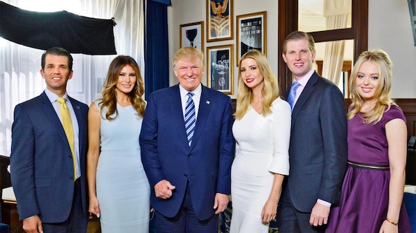 Cựu Tổng thống Donald Trump đã dành nhiều thời gian nuôi dạy 5 người con dù tương đối bận rộn. Ảnh: ABC