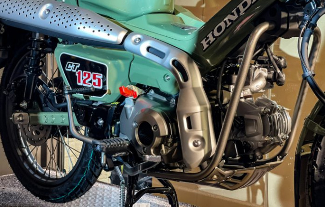 Honda CT125 màu Safari Green nhìn độc đáo - 6