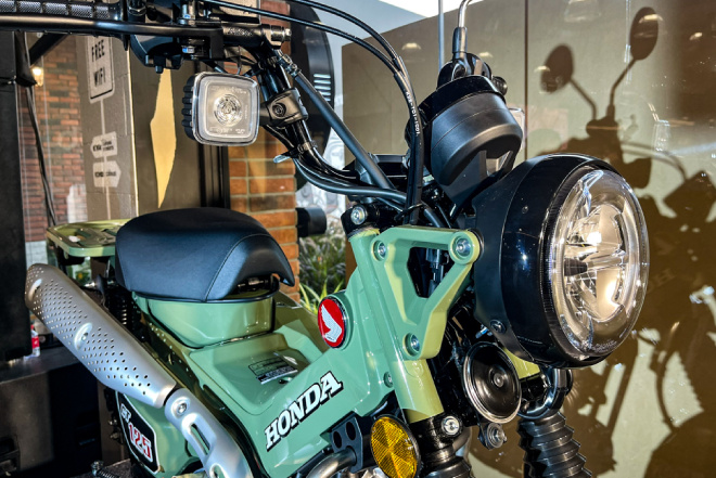 Honda CT125 màu Safari Green nhìn độc đáo - 8