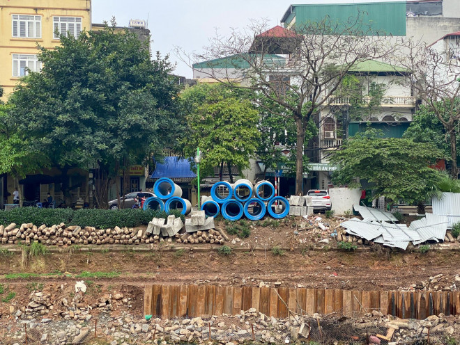 Dự án đường ống gom nước thải sông Tô Lịch được áp dụng kỹ thuật khoan kích ngầm với các đoạn đường cống ngầm dài khoảng 11km.