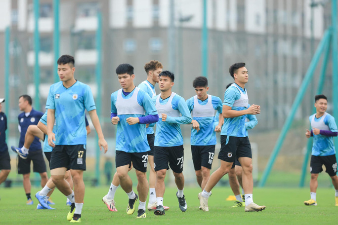 CLB Hà Nội vắng 7 trụ cột vì chấn thương và thẻ phạt trước trận tiếp đón Than Quảng Ninh ở vòng 9 V-League