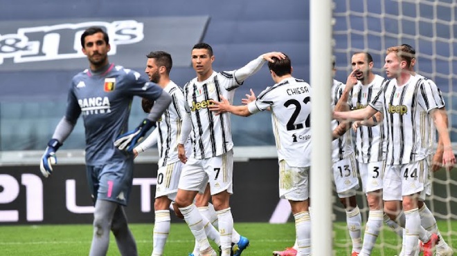 Juventus thắng dễ&nbsp;Genoa