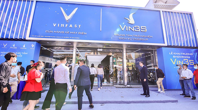 64 showroom Vin3S đồng loạt khai trương trên toàn quốc trong một ngày.