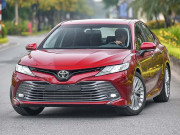 Tin tức ô tô - Giá xe Toyota Camry lăn bánh tháng 4/2021