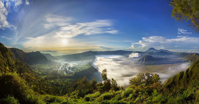 Núi Bromo, Java: Nếu đi bộ đường dài là sở thích của bạn, bạn không nên bỏ lỡ chuyến thăm núi Bromo. Ngọn núi nằm ở tỉnh Đông Java và là một trong những ngọn núi lửa vẫn đang hoạt động.
