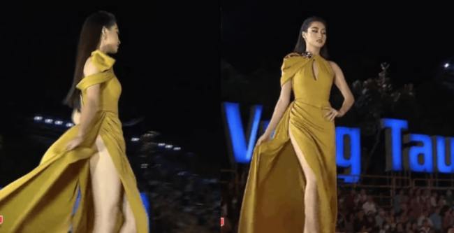 Lương Thuỳ Linh mặc chiếc váy xẻ quá cao nên khi trình diễn thời trang để lộ vòng 3 nửa kín nửa hở.
