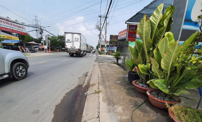 Khu vực xảy ra vụ việc ở giao lộ đường Nguyễn Cửu Phú và Trần Đại Nghĩa. Ảnh: NT