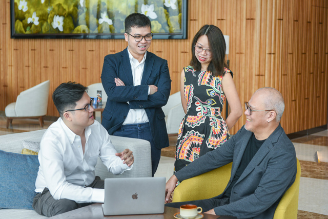 Đội ngũ sáng lập của Touchstone Partners là những người có kinh nghiệm trong đầu tư và khởi nghiệp