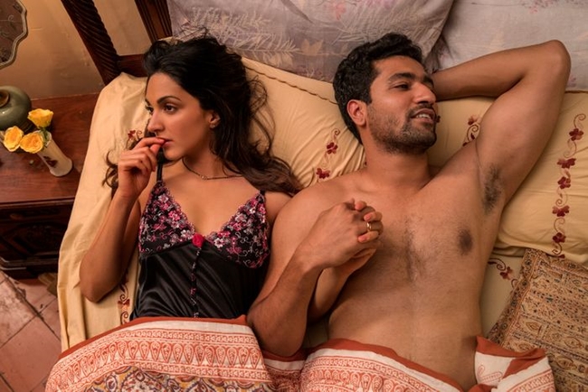 Lust Stories (2018) là bộ phim Ấn Độ hiếm hoi có trong danh sách này. Phim gồm 4 phần phim ngắn kể về các nhân vật khác nhau xoay quanh những câu chuyện về tình yêu, tình dục.
