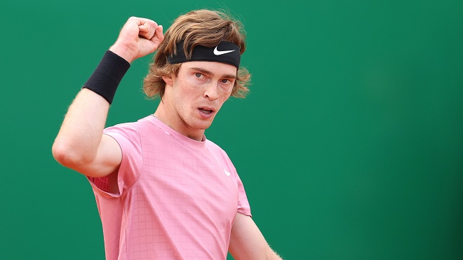 Rublev có một trận đấu xuất sắc trước Nadal